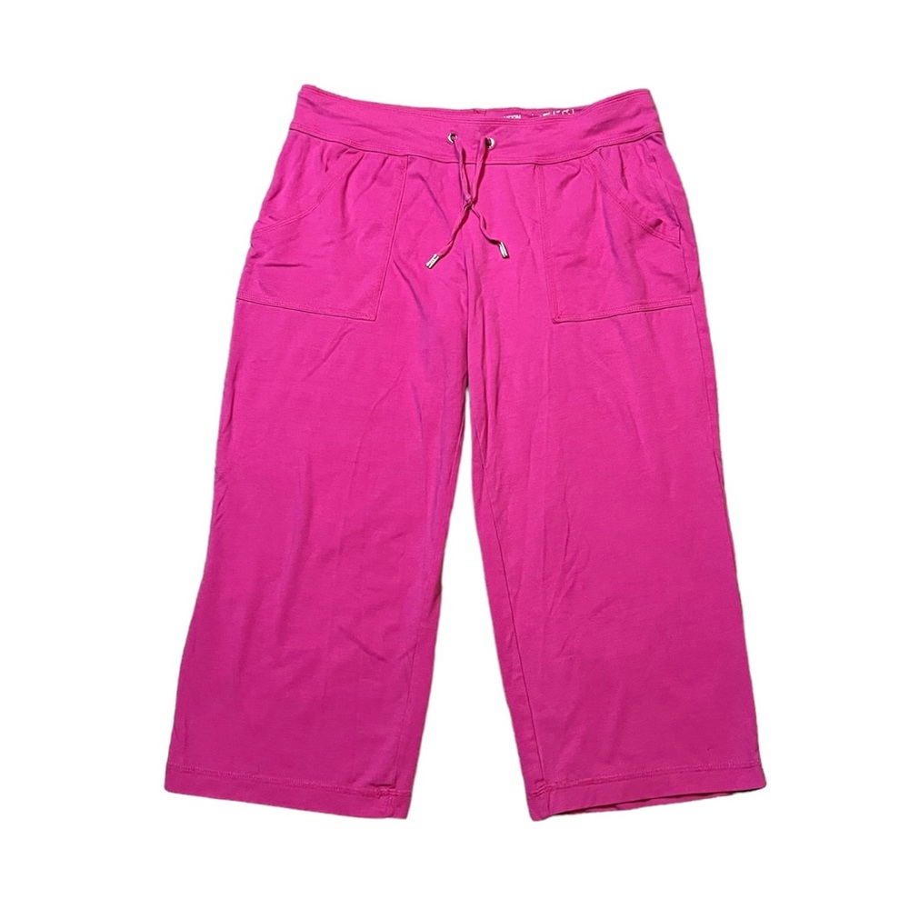Danskin Now bright pink athletic capri workout pants size M (8-10)